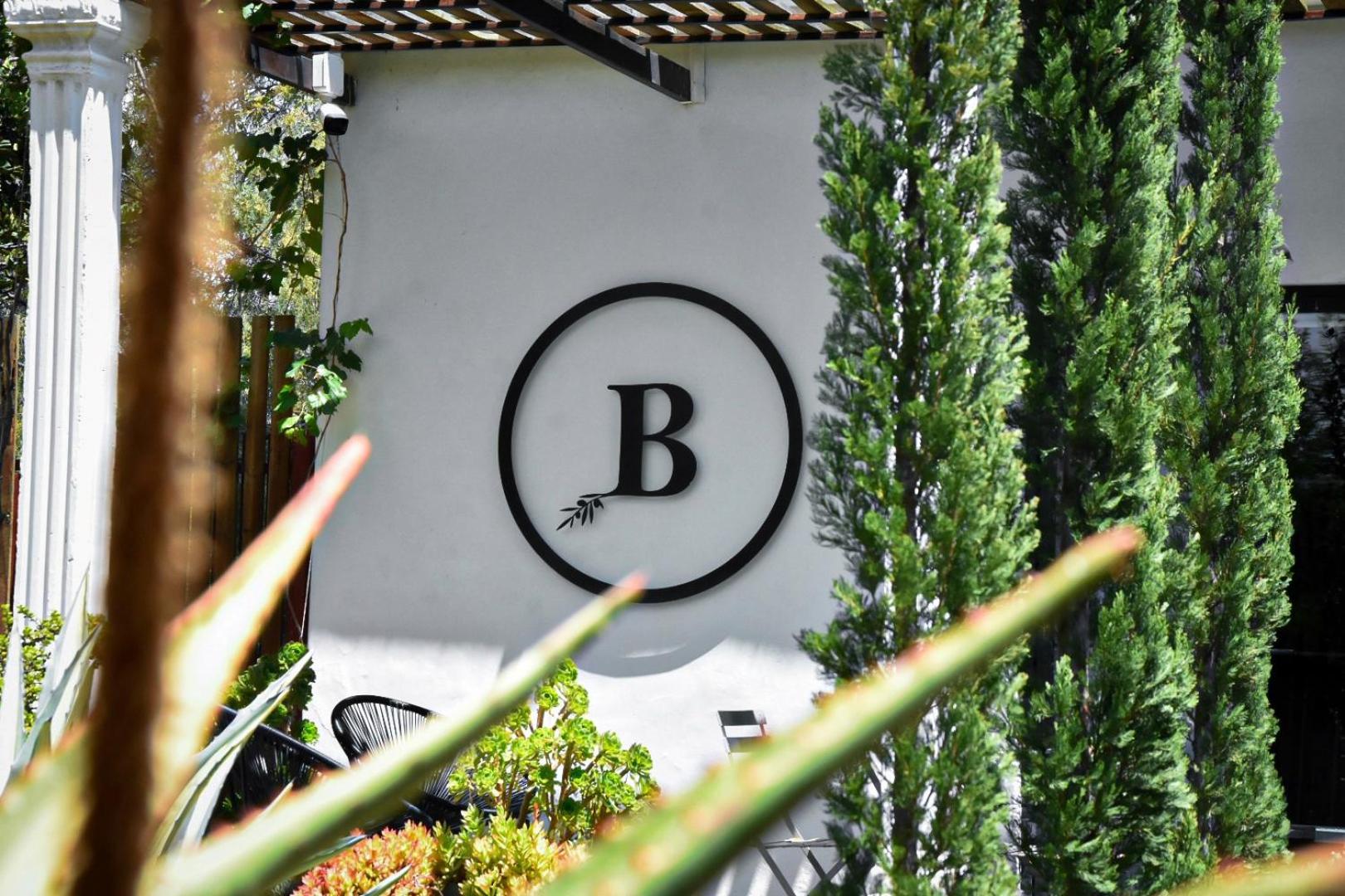 Beautiful Betty Guesthouse โบฟอร์ตเวสต์ ภายนอก รูปภาพ