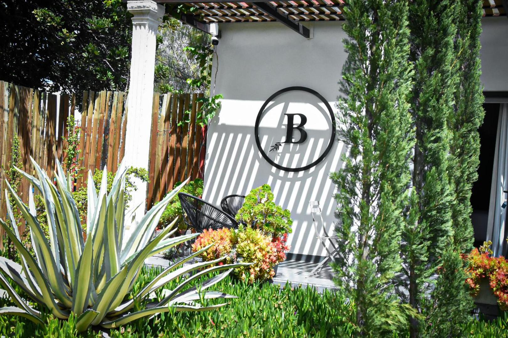 Beautiful Betty Guesthouse โบฟอร์ตเวสต์ ภายนอก รูปภาพ